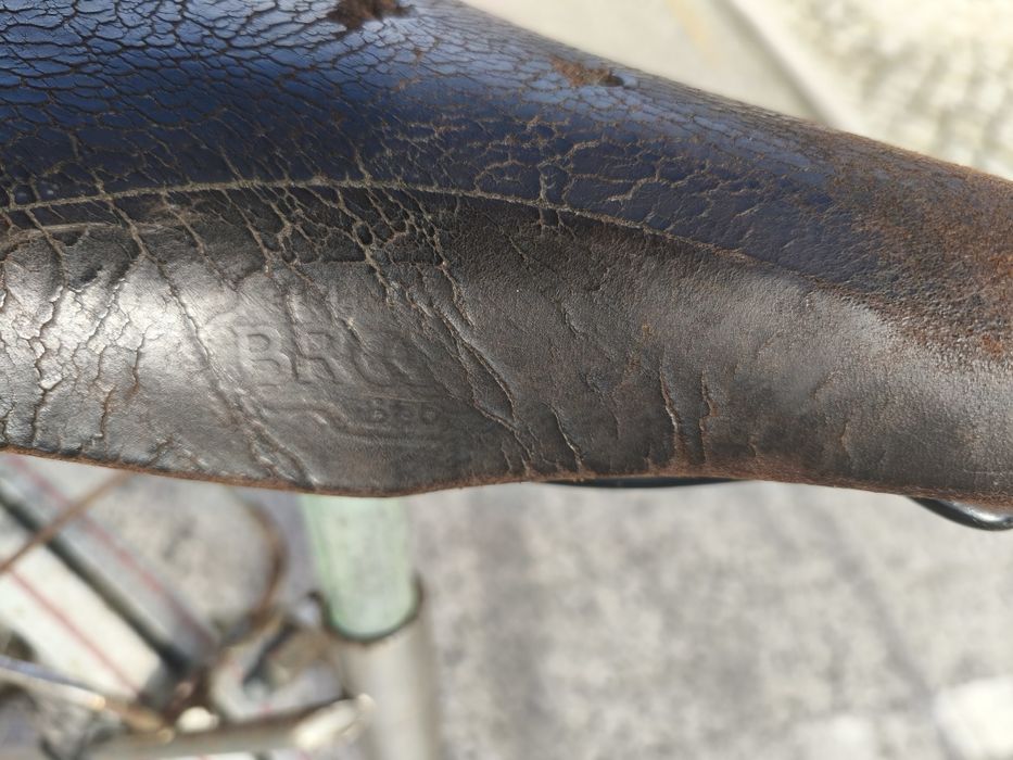 Vendo selim Brooks com oferta da bicicleta