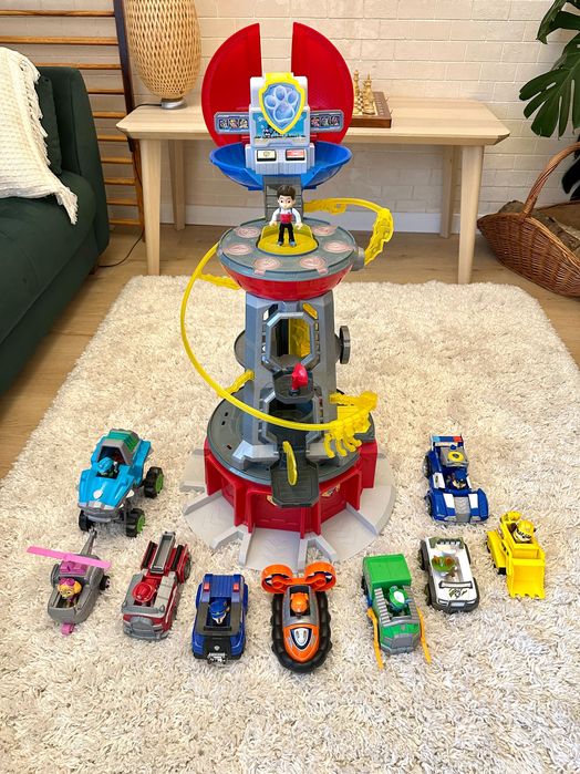 PSI PATROL Mega zestaw baza XL + 9 dużych pojazdów z pieskami i Ryder