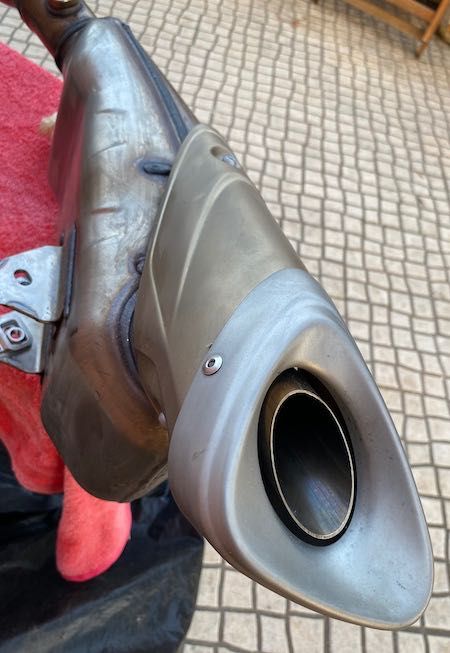 Escape de origem Yamaha MT09 2015, muito poucos km