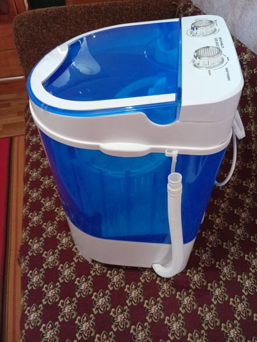 Пральна машина Grunhelm.