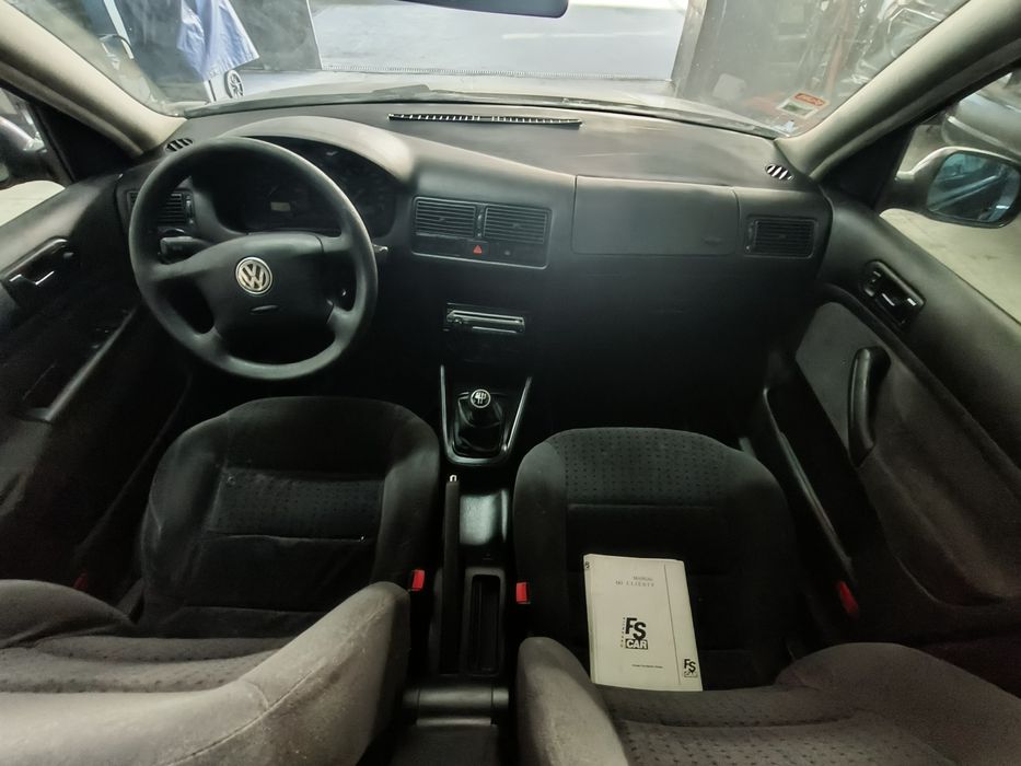 VW Golf IV 1.4 16vConfortline 100cv apenas 180 mil kms