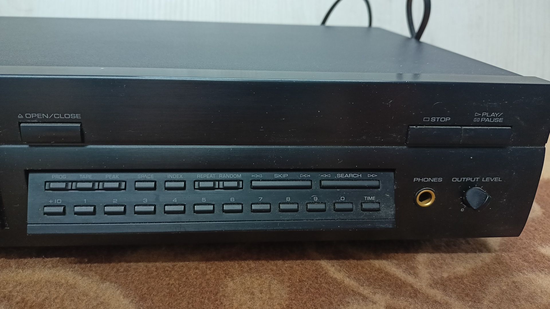 Odtwarzacz CD Yamaha CDX-890 PRO-BIT
