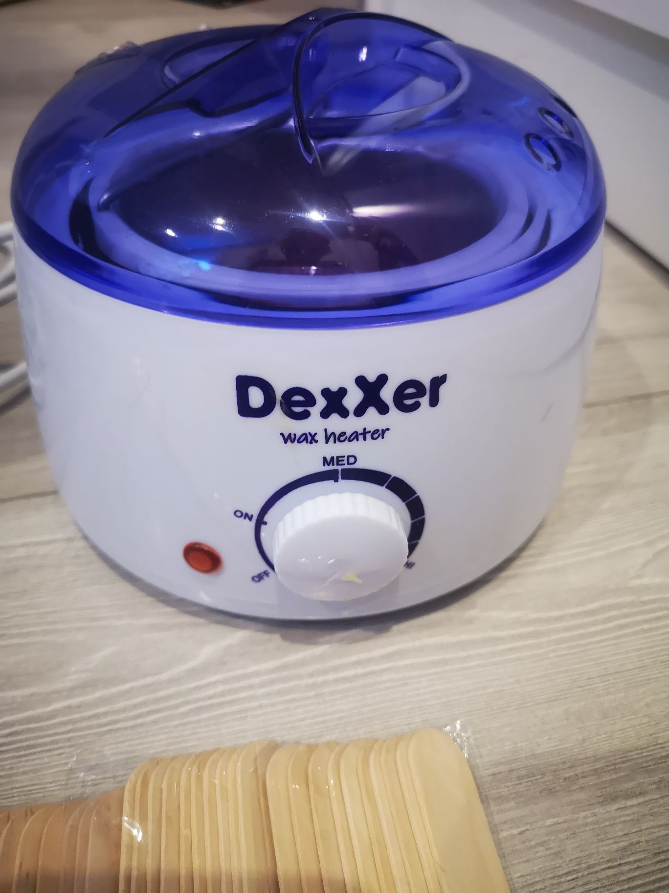 Podgrzewacz do wosku, depilacja woskiem