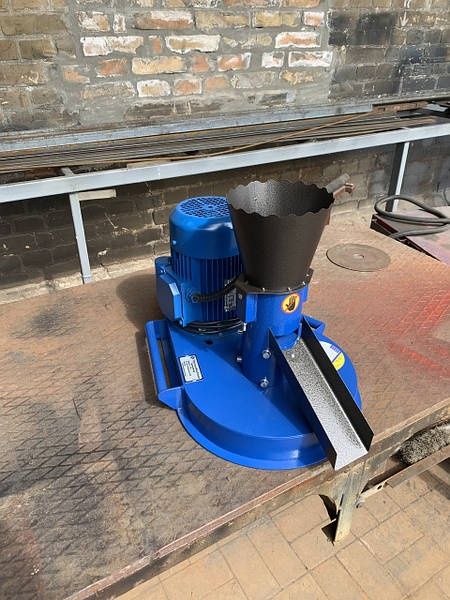 Гранулятор корму