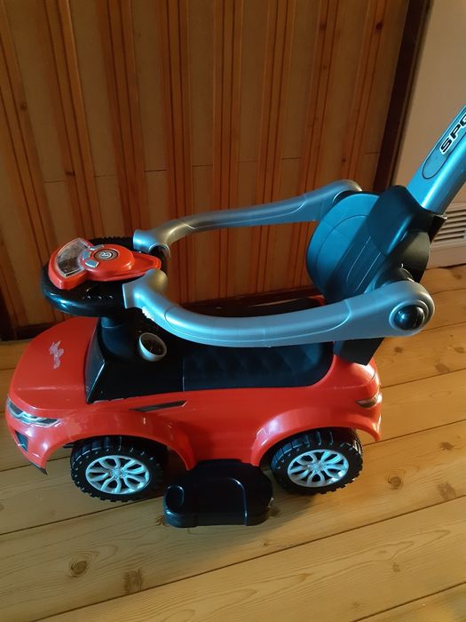 Auto jeździk z prowadnikiem