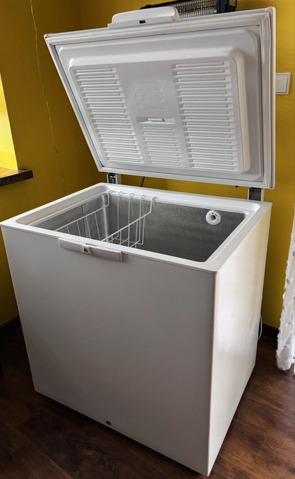 Zamrażarka skrzyniowa Whirlpool WH2010 FO