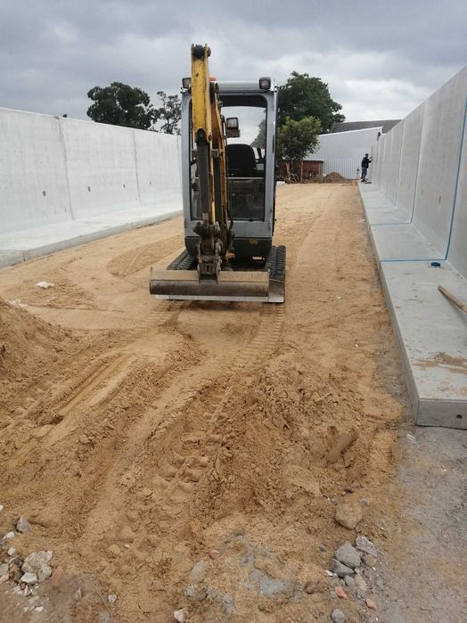 Usługi minikoparką koparkoladowarka drenaże przyłącza wod-kan