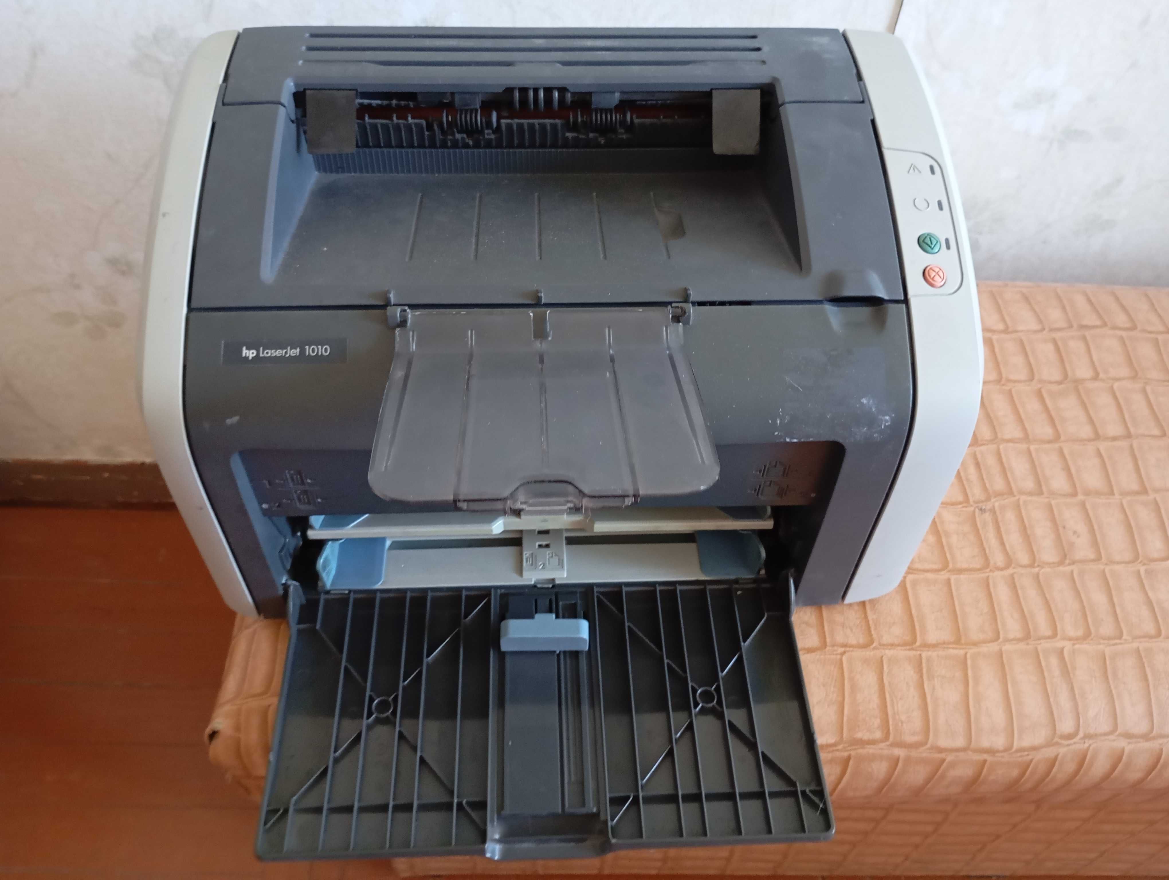 Принтер лазерный HP 1010