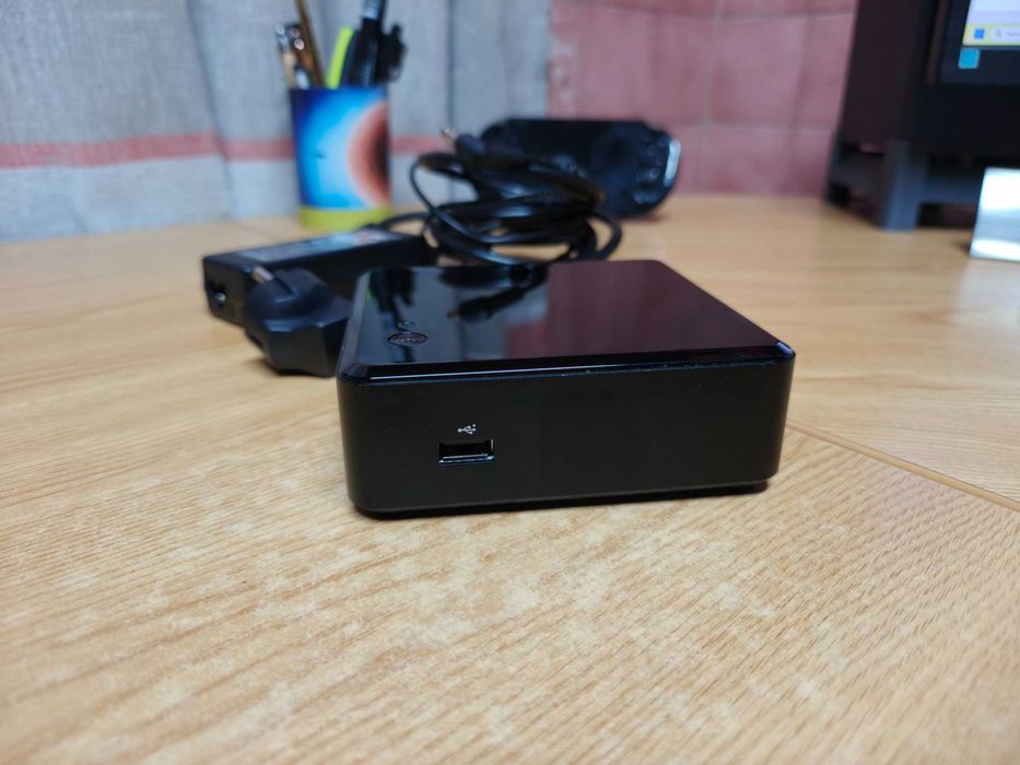 Computador Intel NUC DC3217IYE