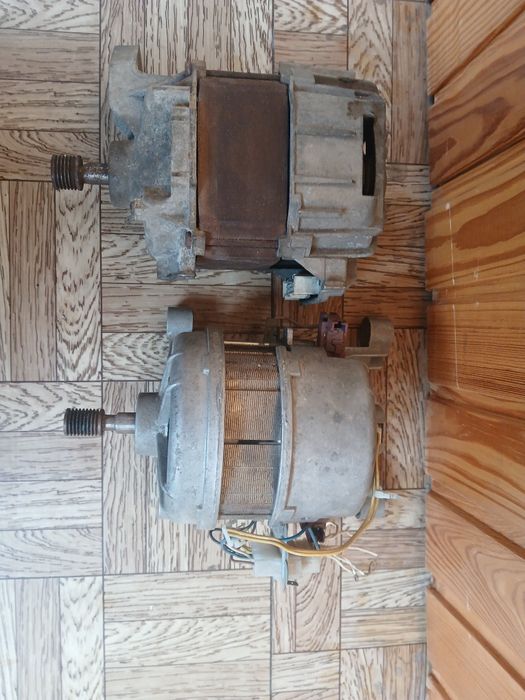 Мотор от стиральной машини