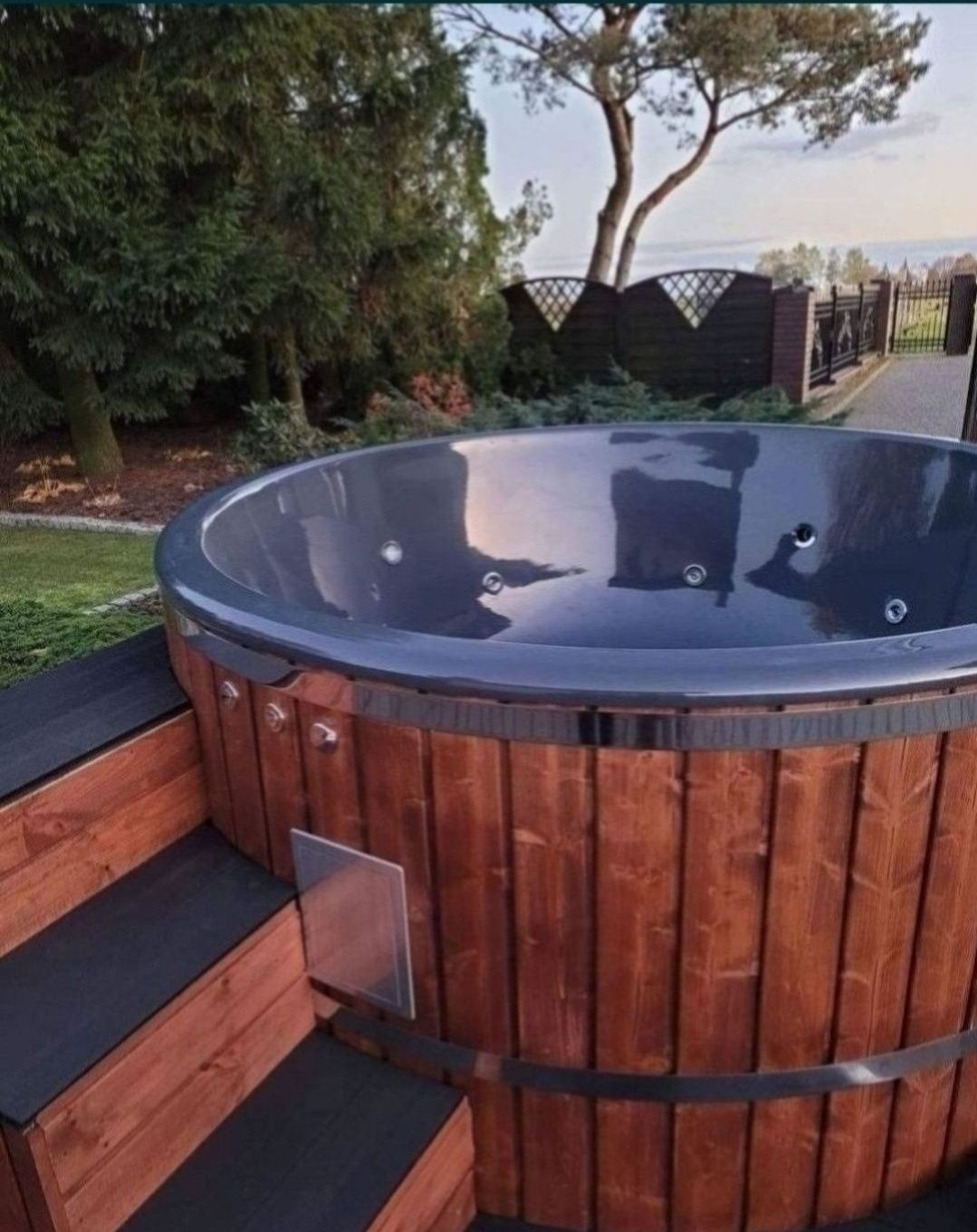 Balia na wynajem, mobilne SPA jacuzzi