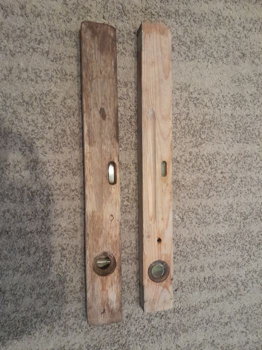 Stare drewniane poziomice