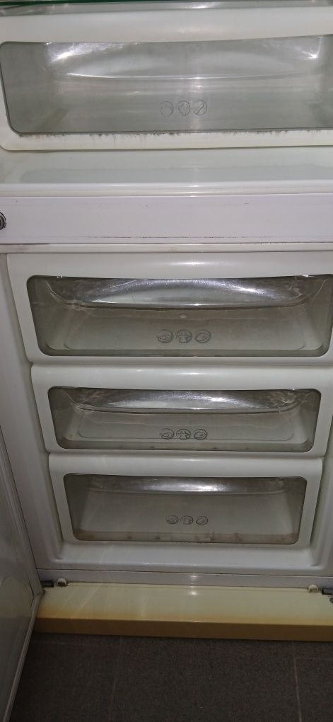 Холодильник LG expressionless gc309vs