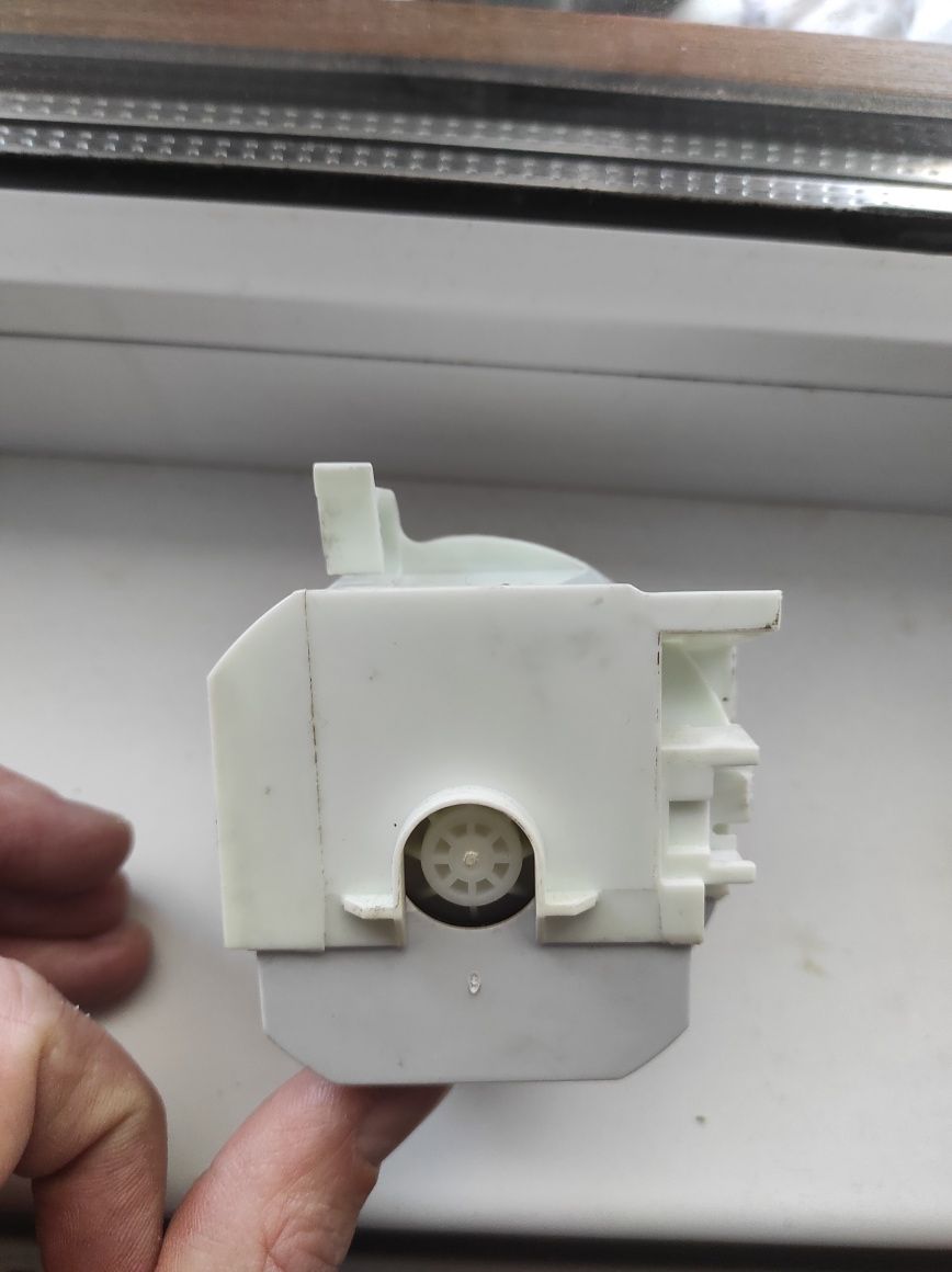 Помпа для посудомийки Siemens Bosch BLP3 01/003 475.190 насос