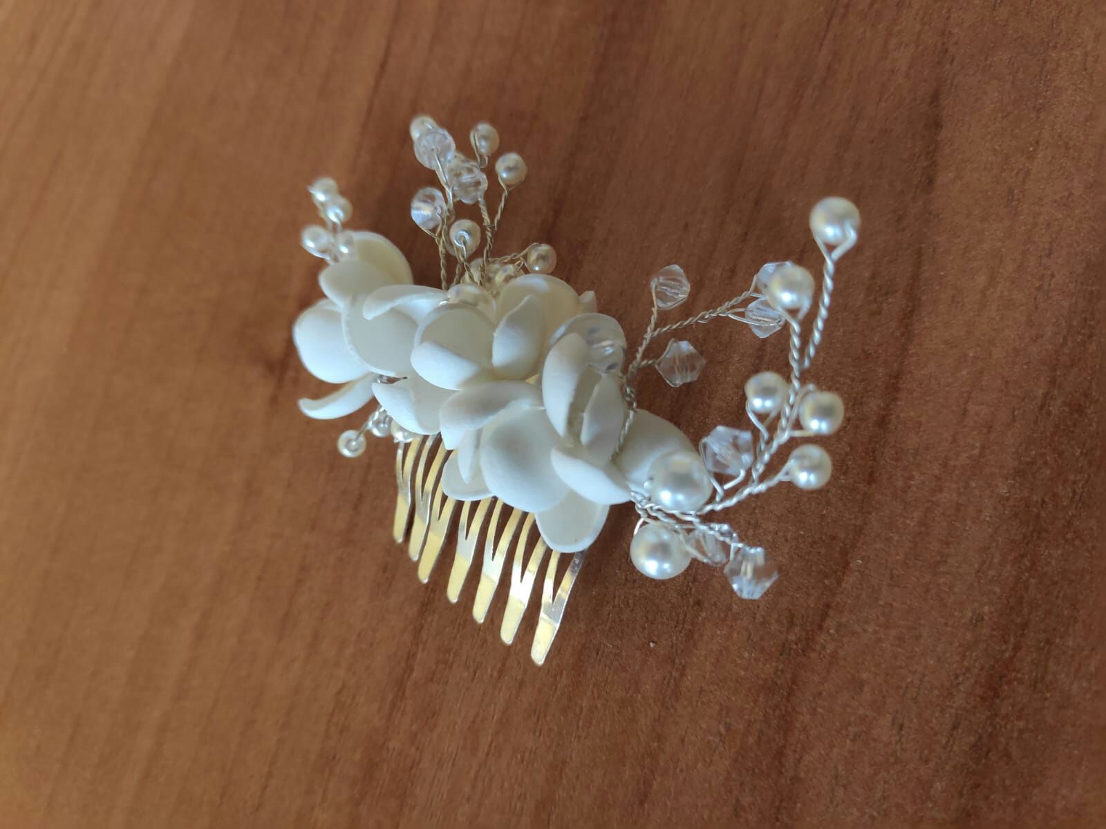Ozdoba ślubna do włosów w kolorze ivory