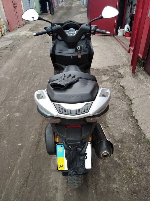 Продам Malaguti Madison RS 250 ie 3