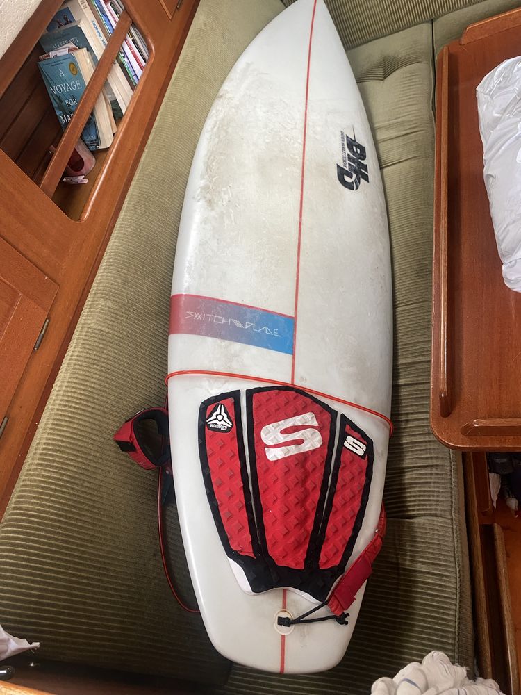 Prancha Surf DHD 5,9 28,5lts completa