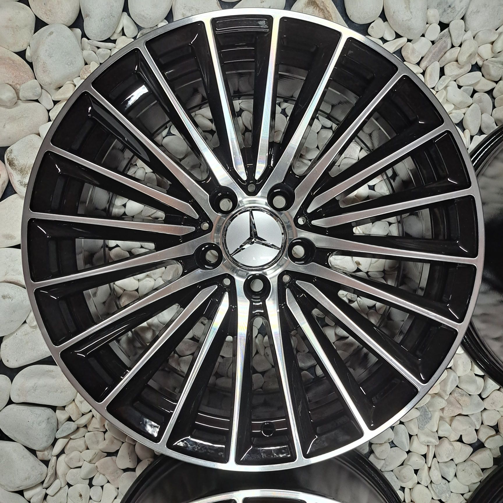 Jantes 18" Mercedes AMG look new turbine A B C CLA GLA Vito V 5x112