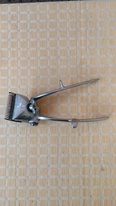 Ручная машинка для стрижки