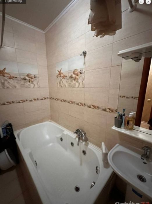 Продам 2 кімн.кв.в елітному  будинку в центрі