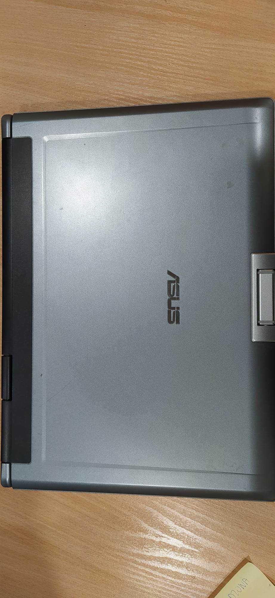 Laptop Asus F5R-Ap040