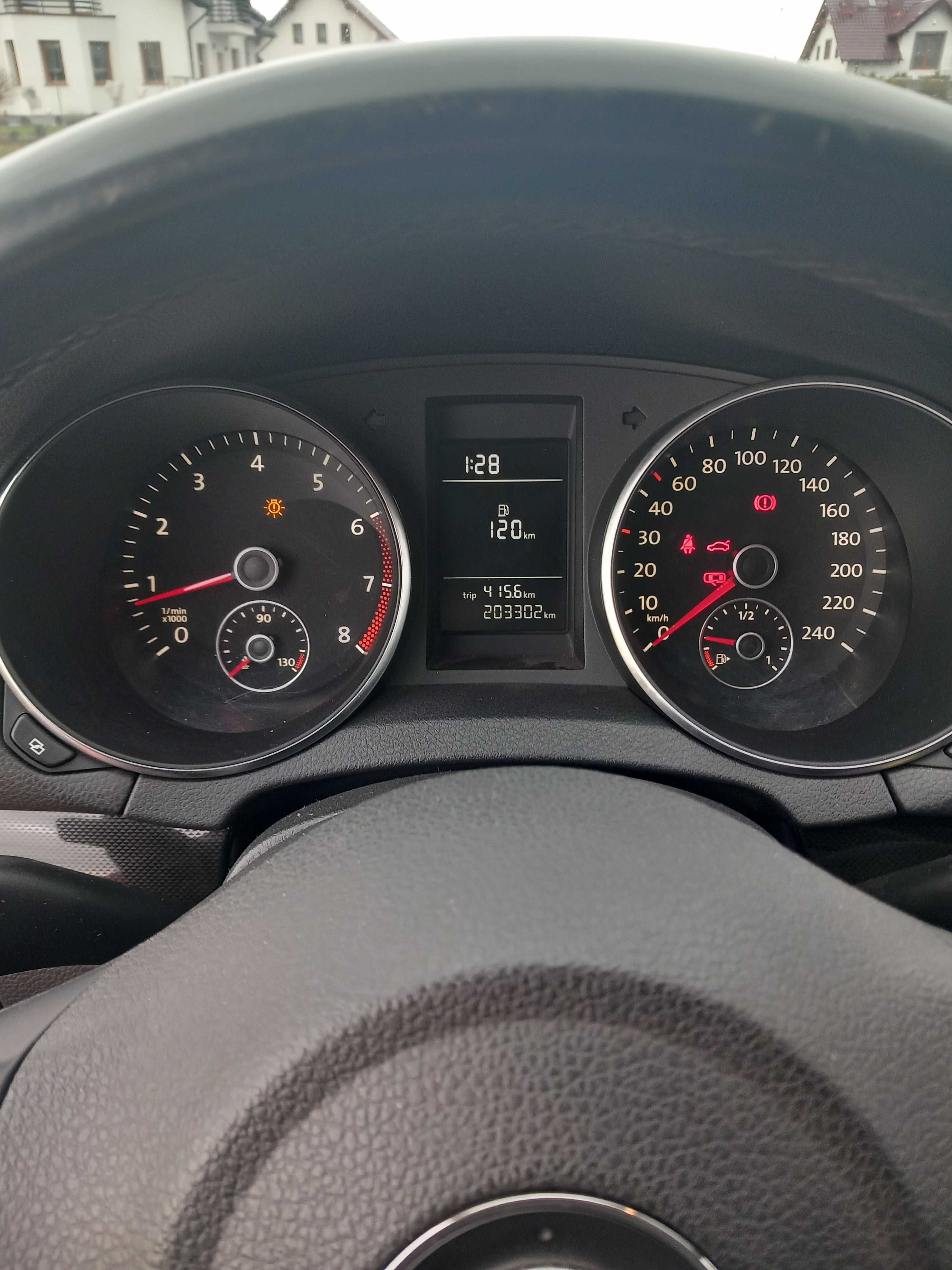 VW GOLF 6.    1,4 122KM