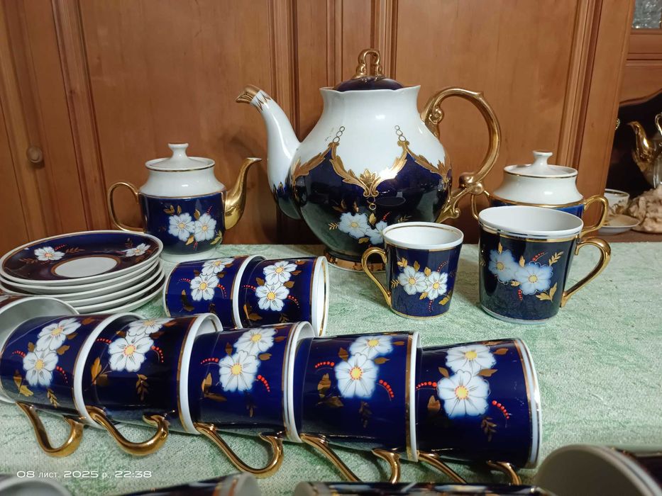 Сервиз Яблоневый Цвет Довбыш. Чашки, блюдца .