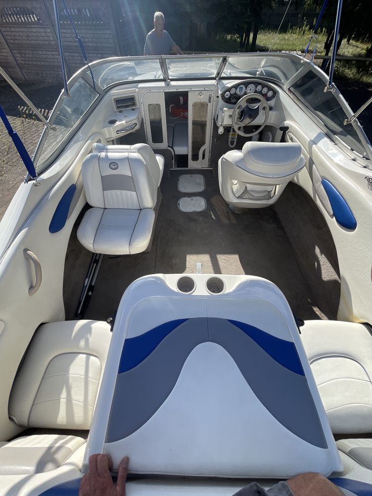 Motorówka Stingray 195  SC -  Volvo Penta 3.0