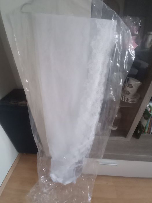 Welon ślubny długi 2,5m