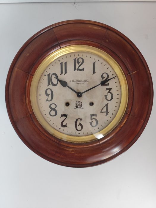 Relógio de parede Reguladora modelo Porto