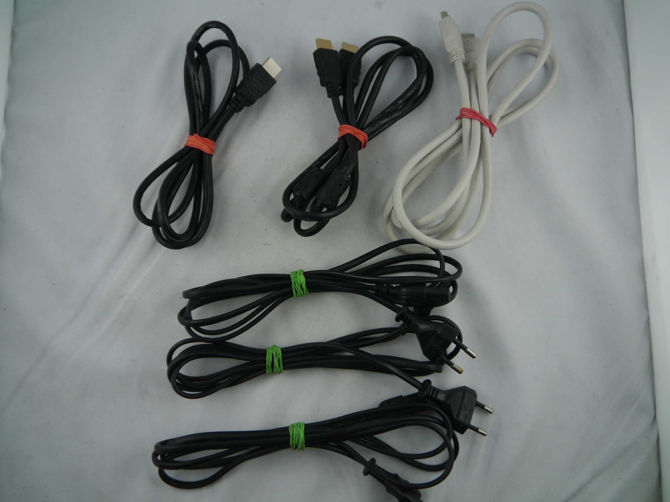 6x kabel zasilający ósemka +6x kabel HDMI-HDMI + 6x USB MICRO