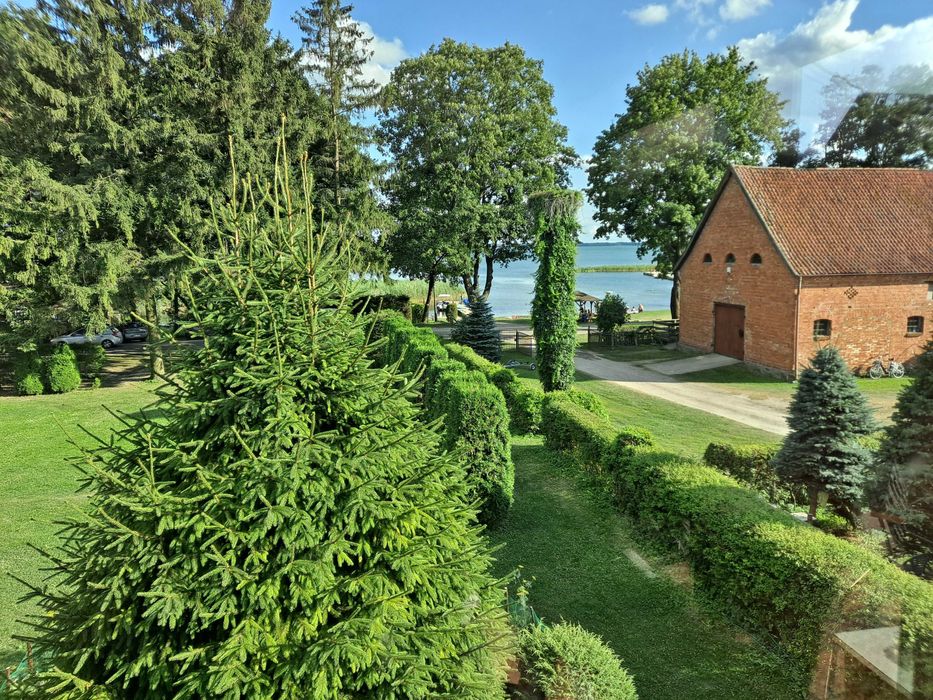 MAZURY Duży Domek, cztery sypialnie, 100m do jeziora, jacuzzi