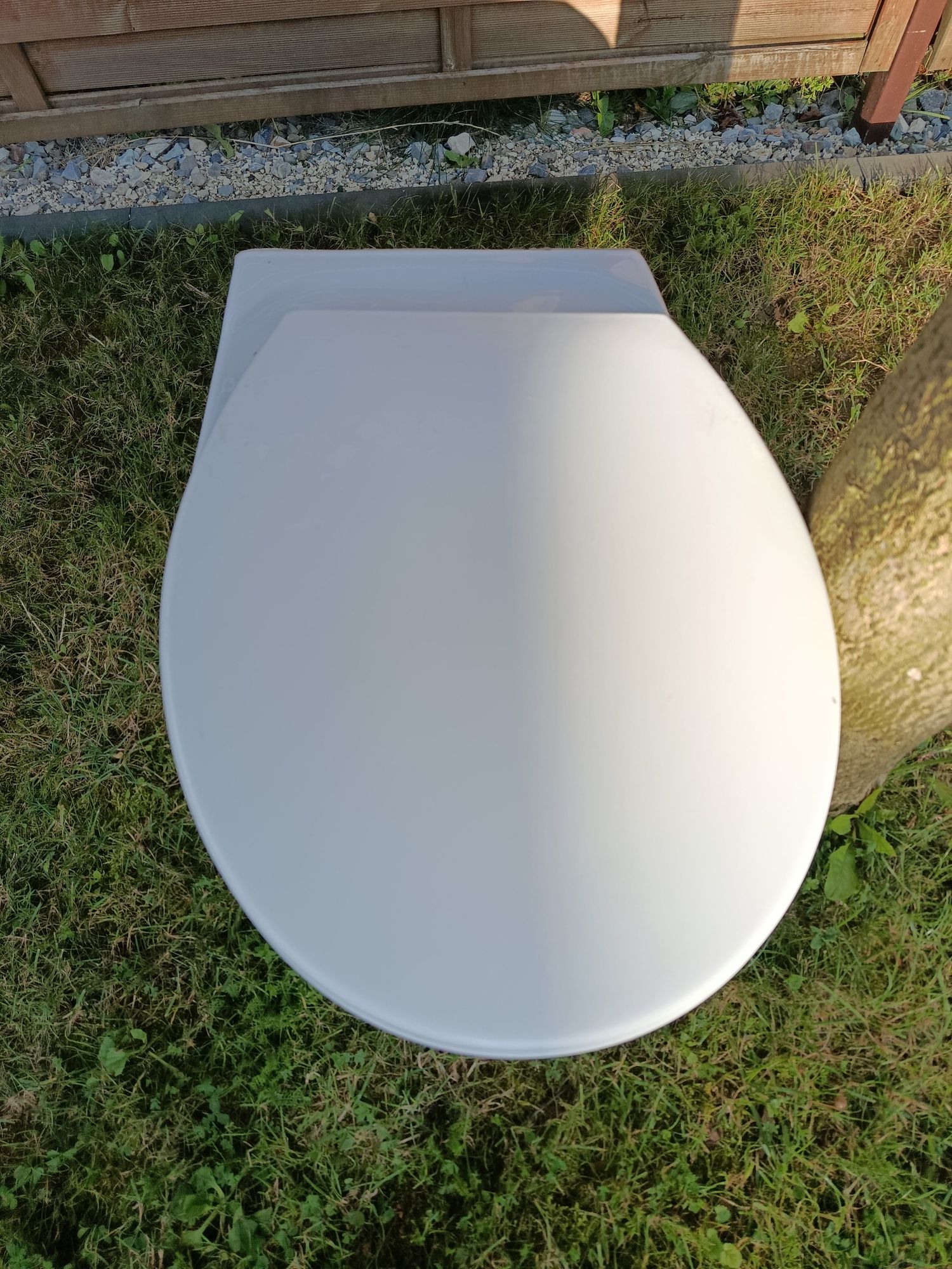Miska WC wisząca z deską