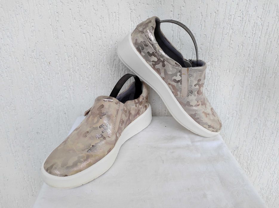Брендовие кожанние, суперлегкие мокасини Clarks collection р.40