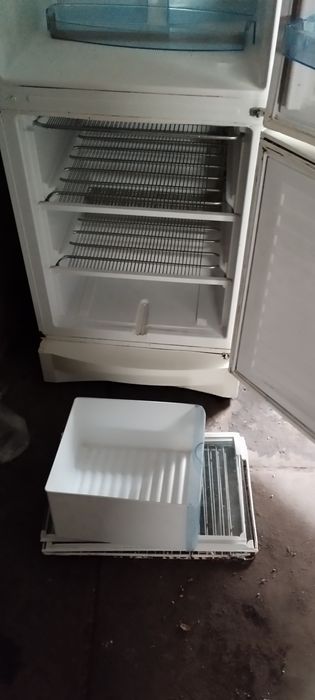 Холодильник вестфрост