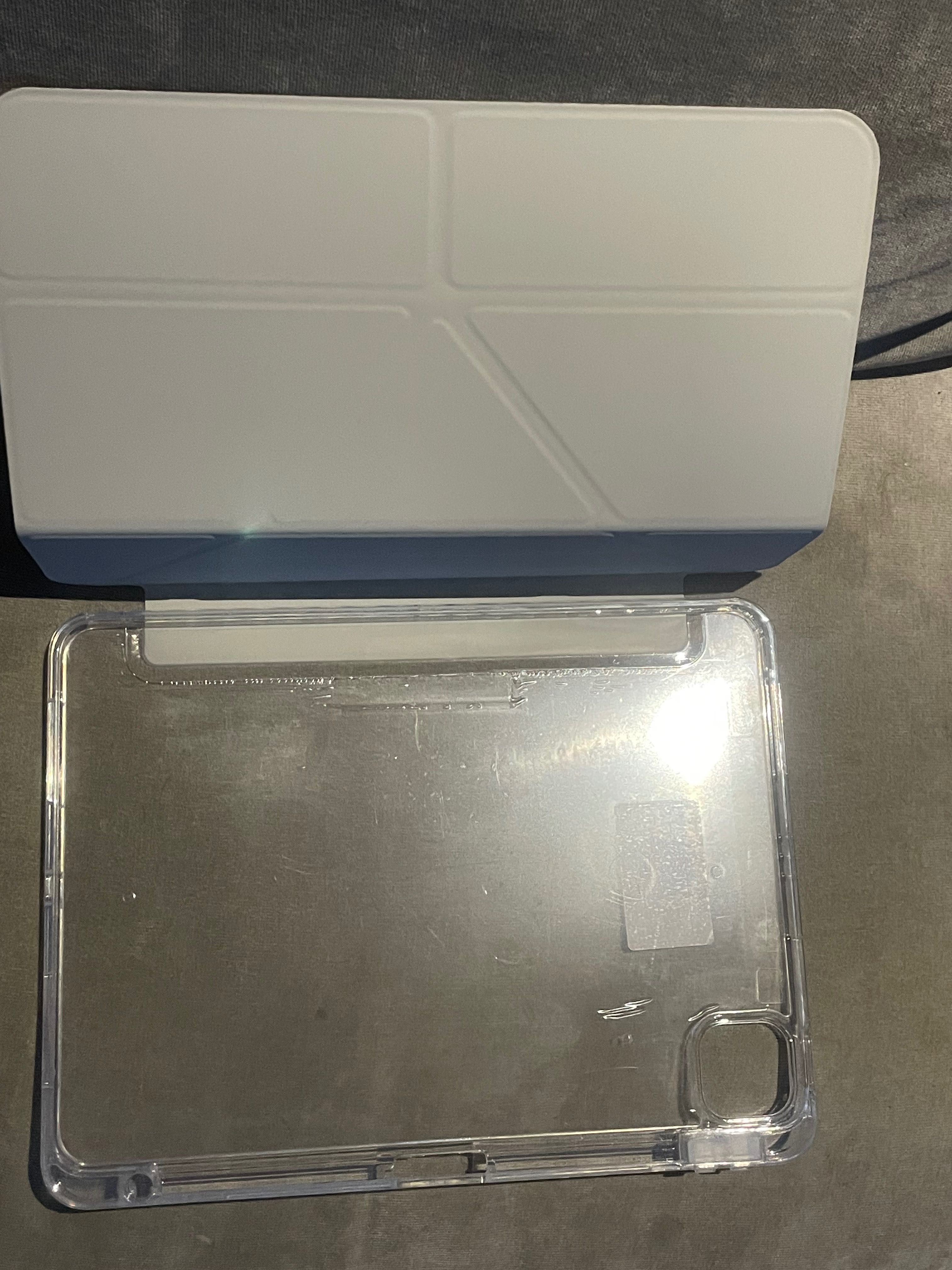 Etui na tablet kapibara 10,9 cala