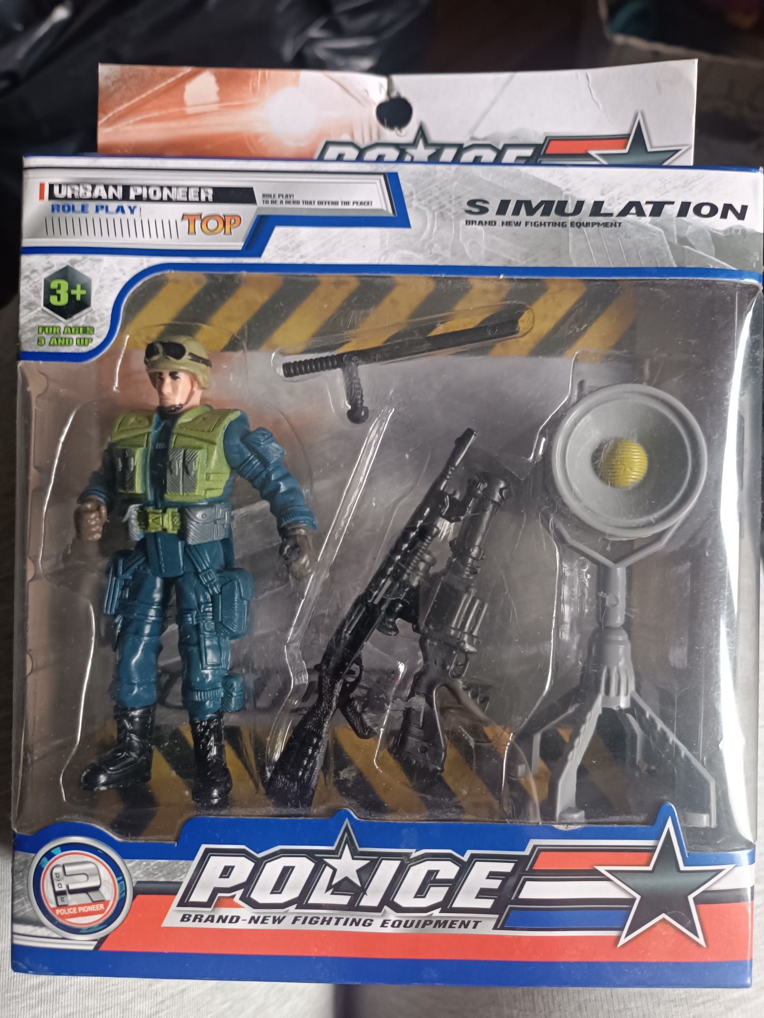 Zestaw policyjny chłopiec zabawka figurka