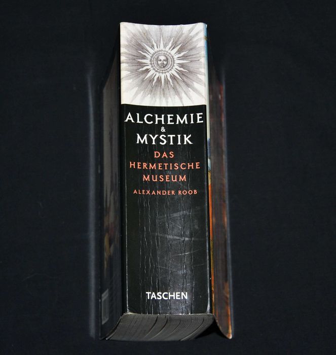 Алхимия и Мистика: Герметический музей в мягкой обложке