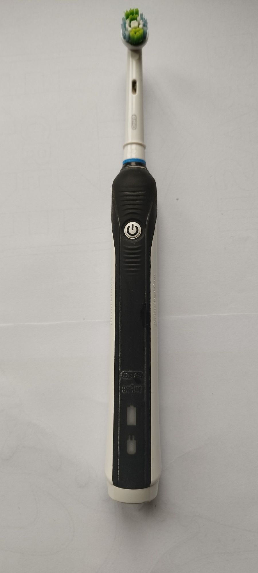 Szczoteczka elektryczna Oral-B Pro 790