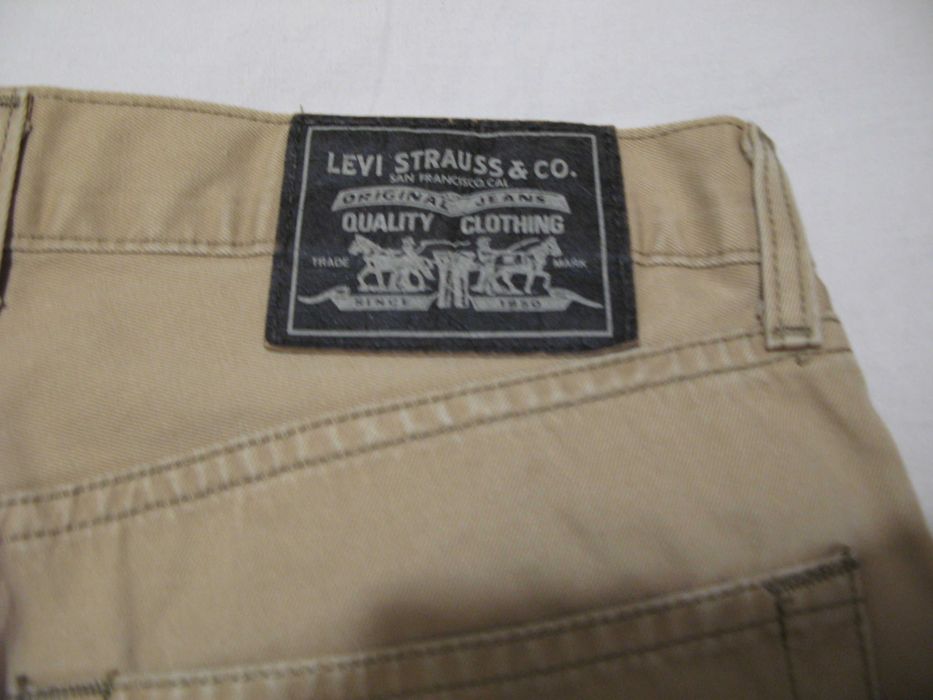 Calças de homem Levi Strauss