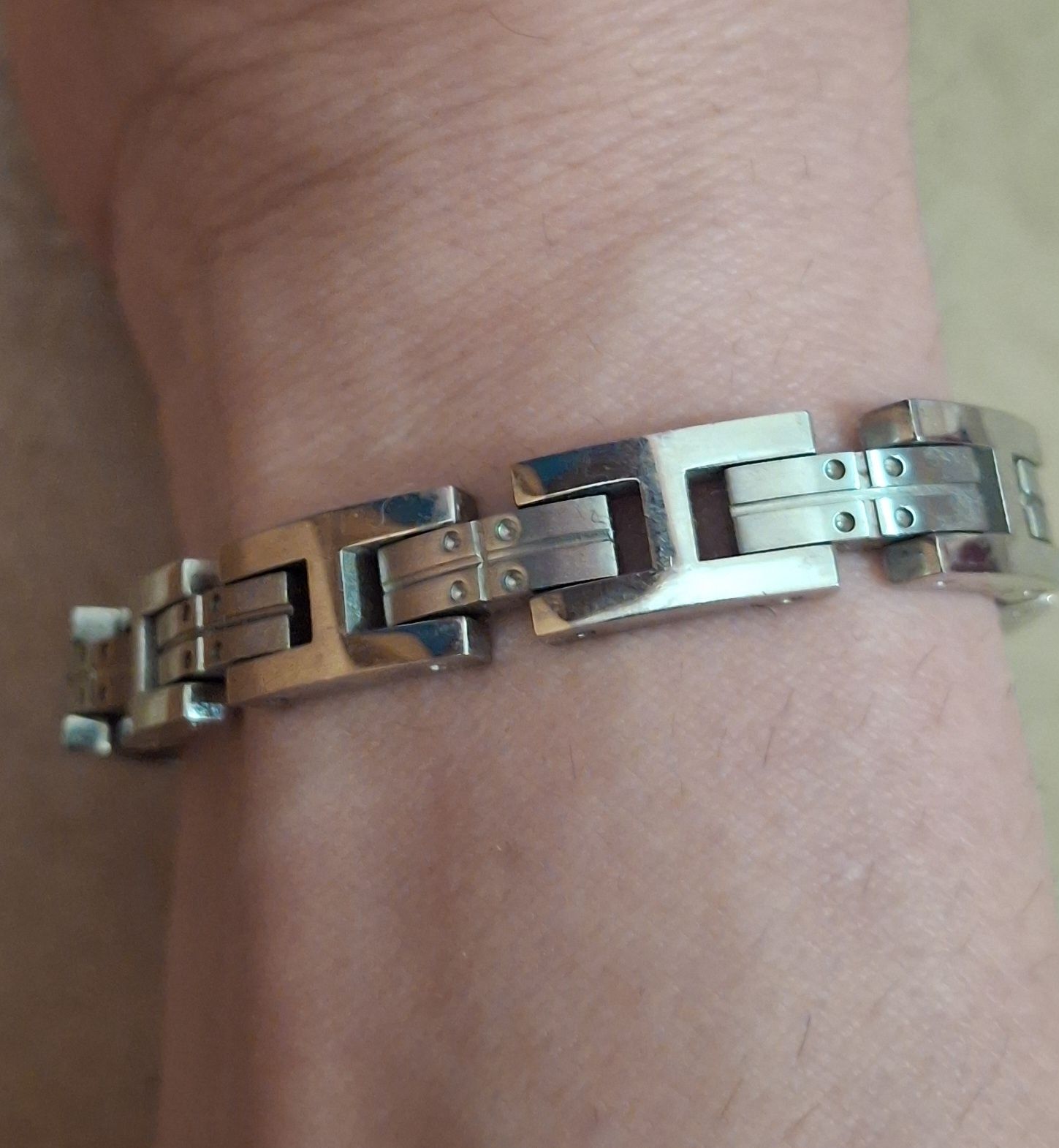 Pulseira nova,  de homem em aço - Marca Cargo