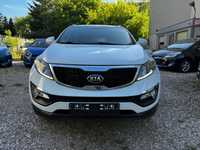 Kia Sportage 4x4 , hak , xenon, skóra,navi 2,0 zwykły