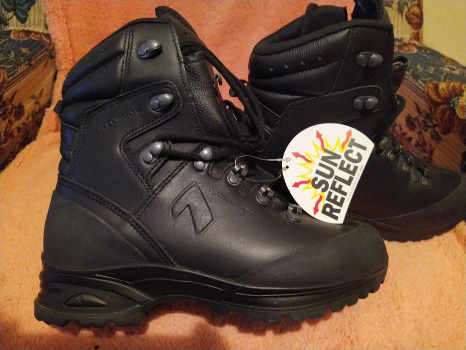 Ботинки берцы . Новые ( 41 размер) Очень крутые.