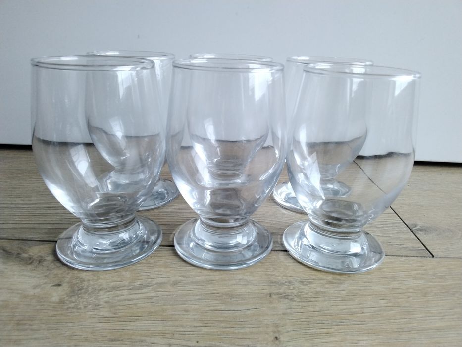 Szklanki na nóżce 6 szt