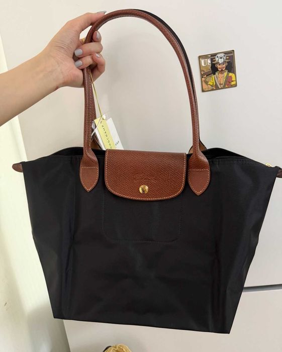 Torbę Longchamp w kolorze czarnym