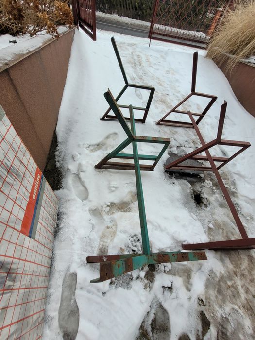 Ławka ogrodowa - nogi / stelaż .