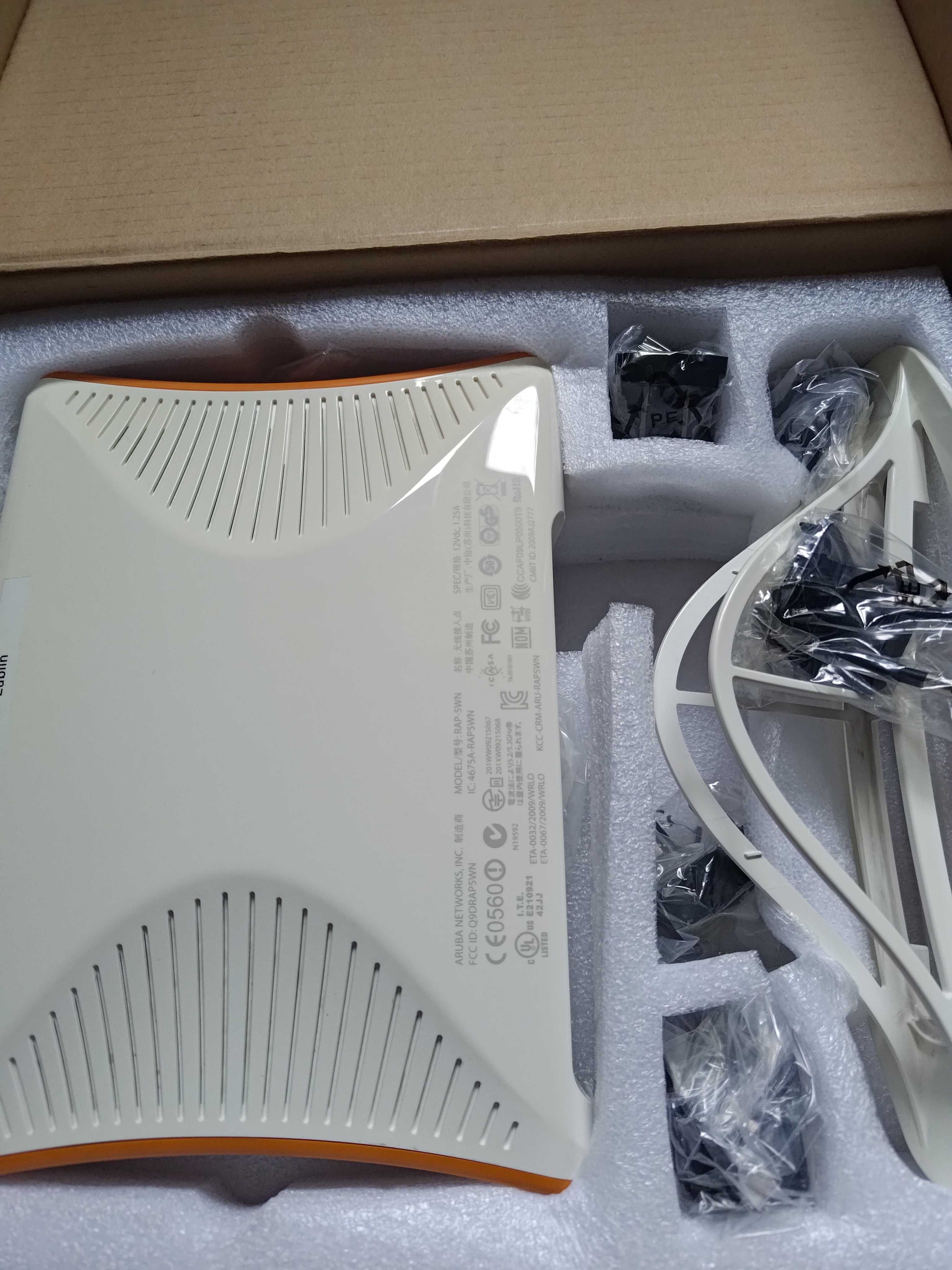 ### Router Aruba RAP-5WN ###