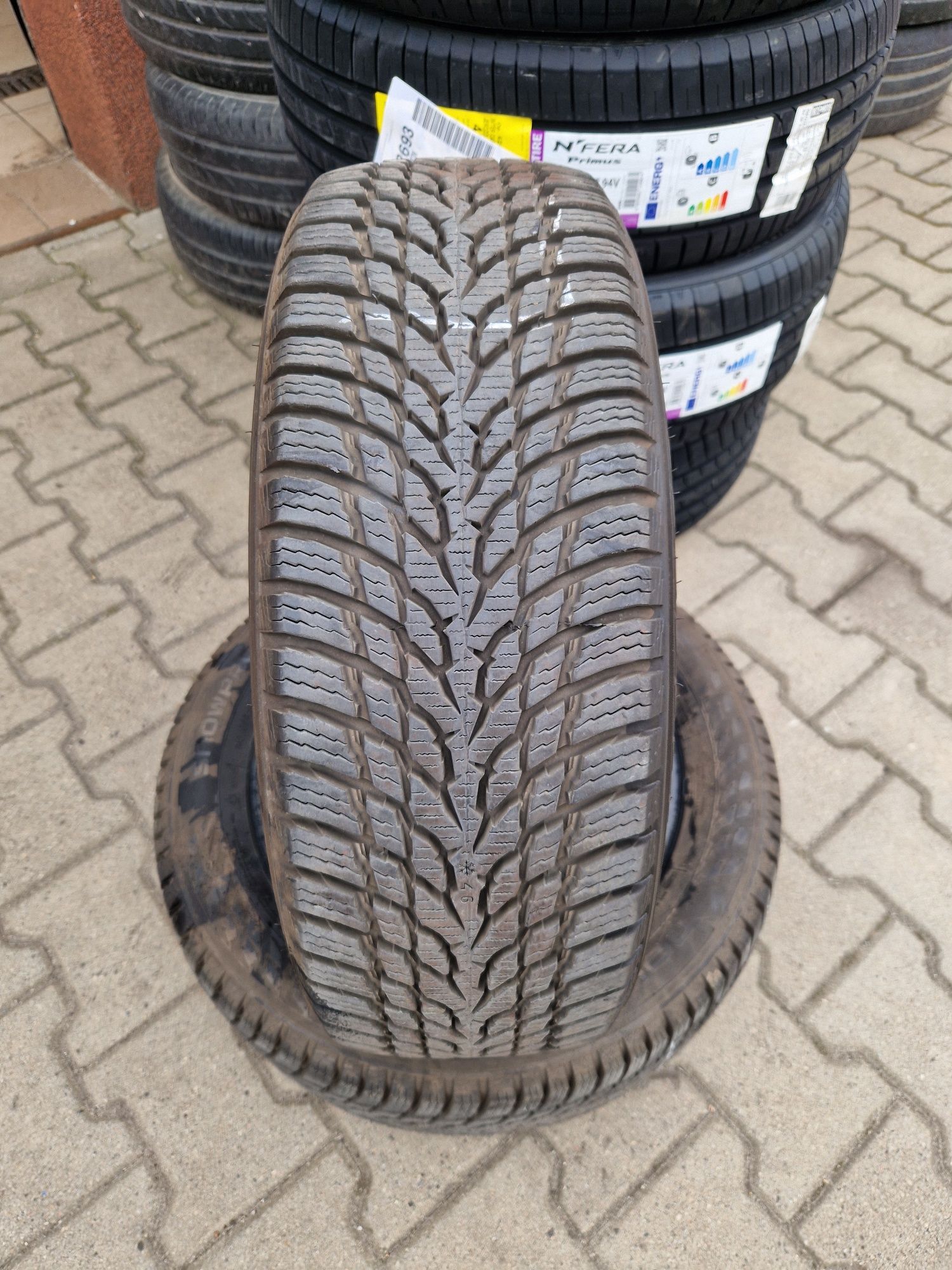 Opony letnie Nokian Wetproof 185/60/15