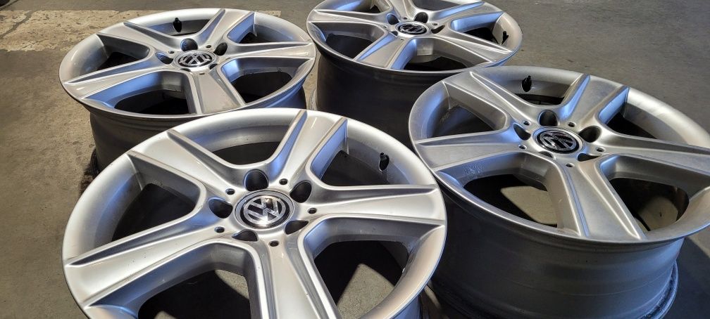 Felgi aluminiowe VW Audi 17  5x112 polecam