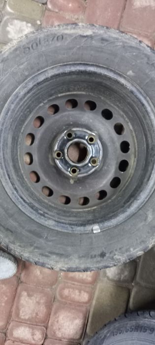 Продам колеса до автомобіля з літньою резиною